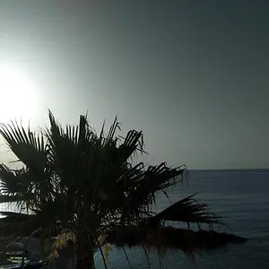 Al Mare Da Meg , Giardini Naxos Italia